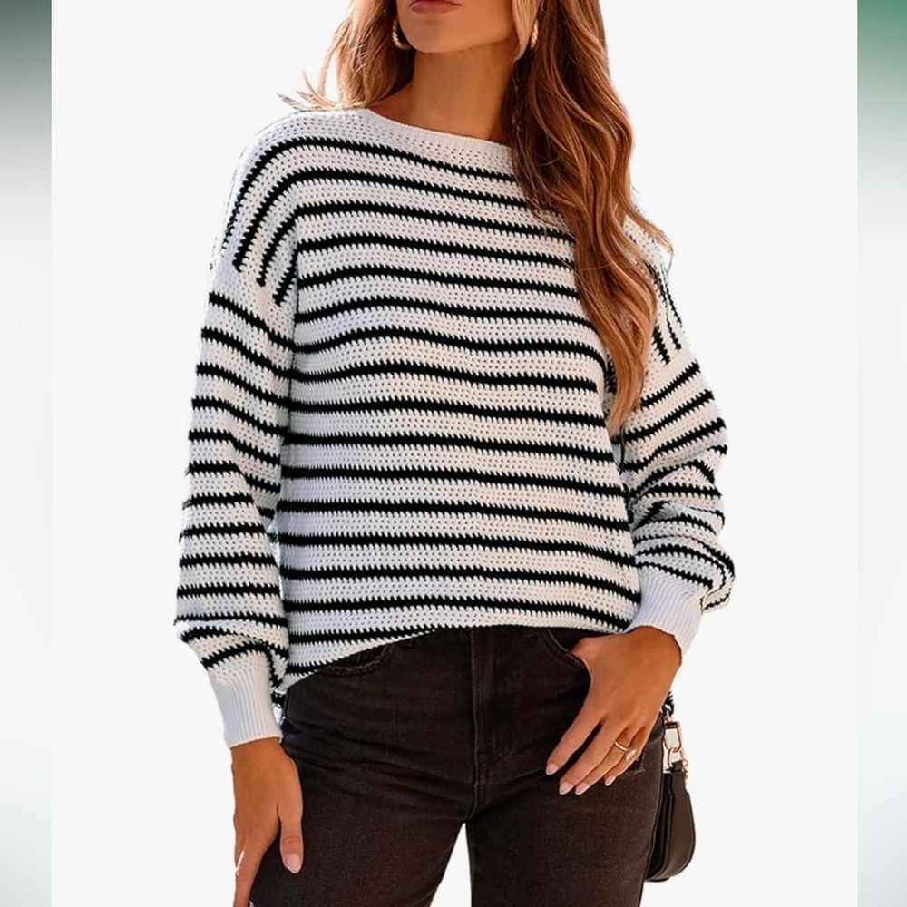 Women’s crewneck sweater